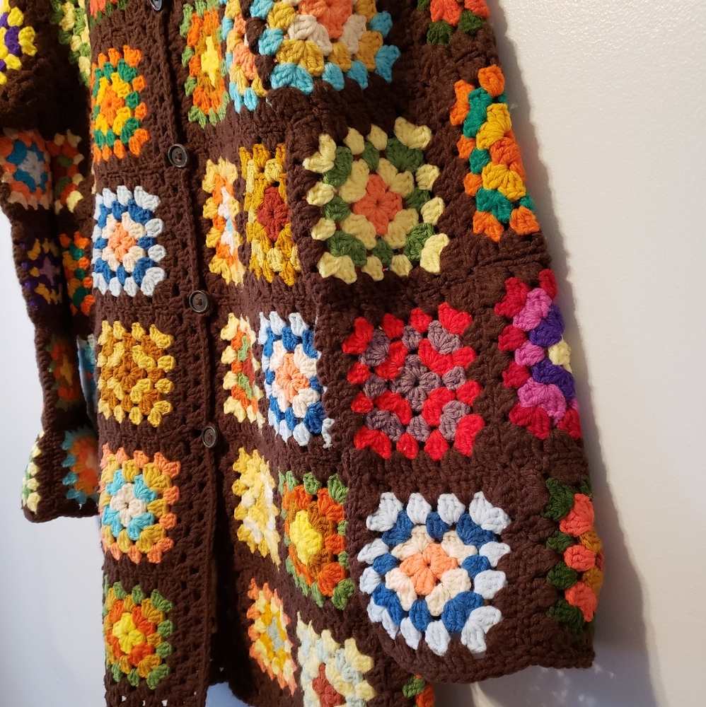 š„VINTAGE | Grandma's Hand-Crocheted Jacket 1970s - Picture 4 of 16